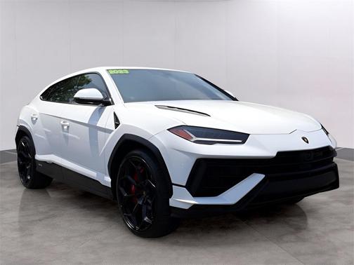 2023 Lamborghini Urus S
