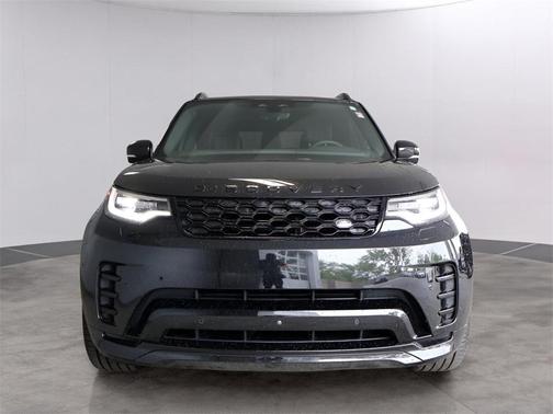 2024 Land Rover Discovery P300 Dynamic SE