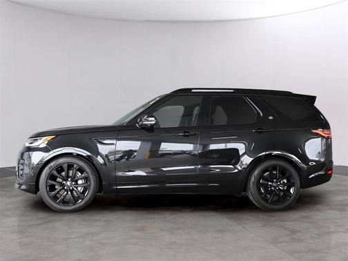 2024 Land Rover Discovery P300 Dynamic SE