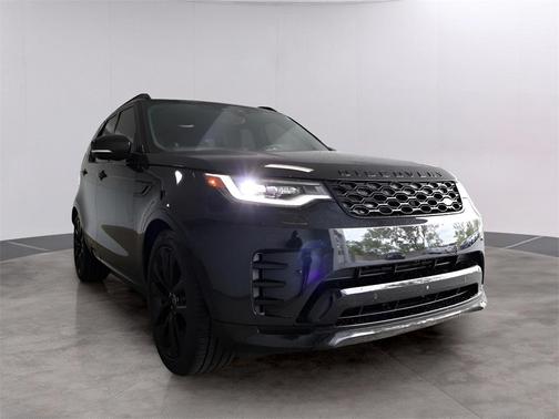 2024 Land Rover Discovery P300 Dynamic SE