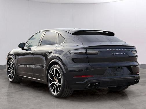 2023 Porsche Cayenne Turbo S