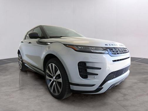 Seoul Pearl Silver 2026 Land Rover Range Rover Evoque Dynamic SE