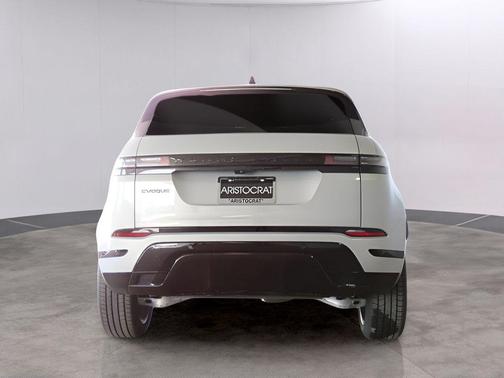Seoul Pearl Silver 2026 Land Rover Range Rover Evoque Dynamic SE