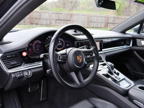 2022 Porsche Panamera 4S