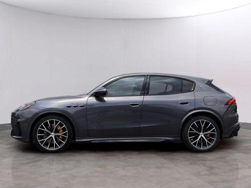 Grigio 2023 Maserati Grecale Trofeo
