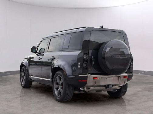 Carpathian Grey 2025 Land Rover Defender P400 X