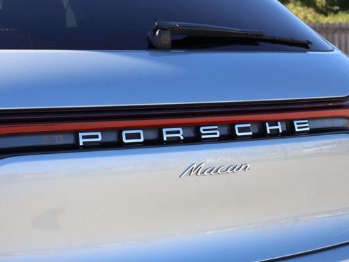 2019 Porsche Macan Base