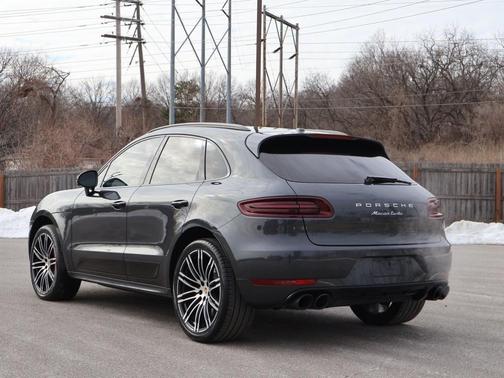 2018 Porsche Macan Turbo