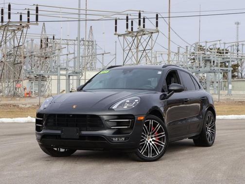 2018 Porsche Macan Turbo
