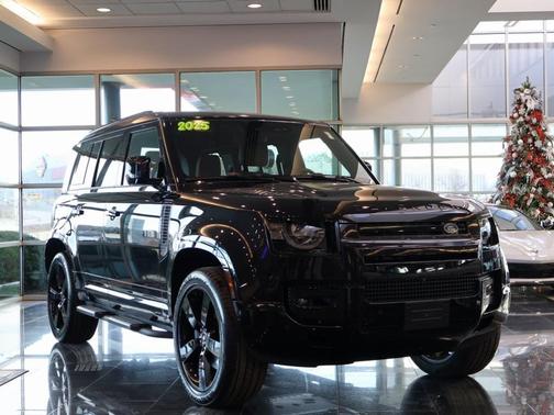 2025 Land Rover Defender P400 X-Dynamic SE