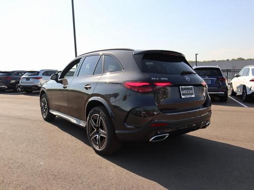 2026 Mercedes-Benz GLC 300 Base 4MATIC