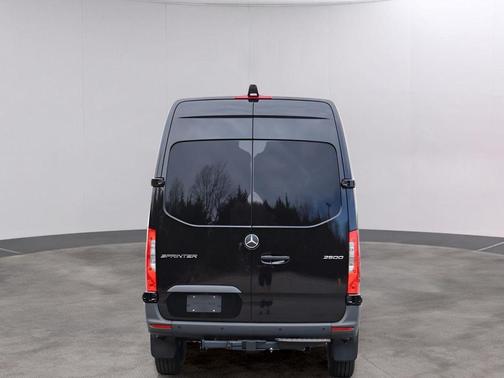 2026 Mercedes-Benz Sprinter 2500 144 WB