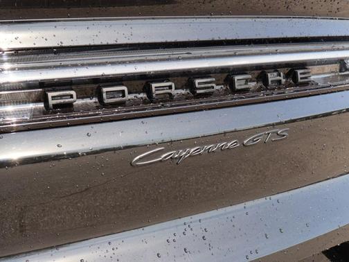 2025 Porsche Cayenne GTS