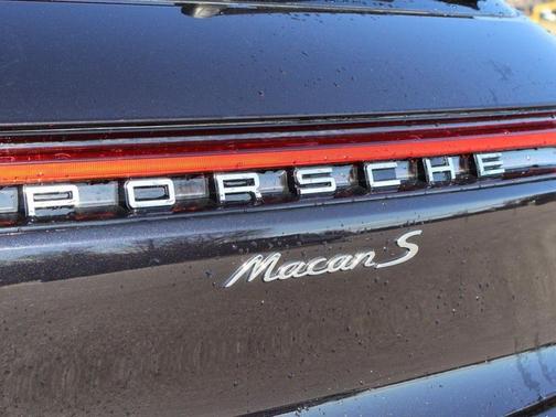 2025 Porsche Macan S