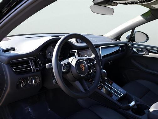 2025 Porsche Macan S