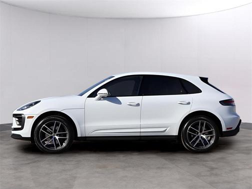 2023 Porsche Macan 