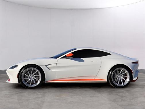 2020 Aston Martin Vantage Base