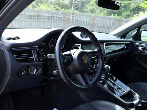 2023 Porsche Macan GTS