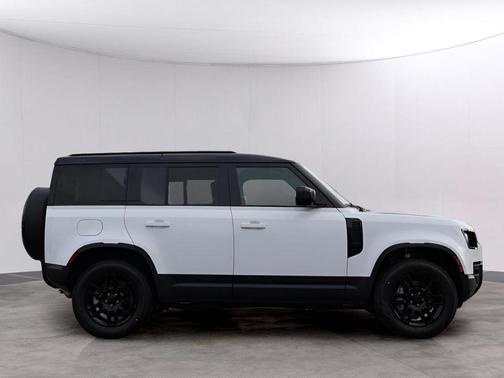 2026 Land Rover Defender 110 S