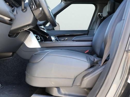 2023 Land Rover Range Rover SV
