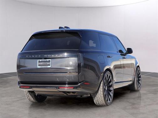2023 Land Rover Range Rover SV