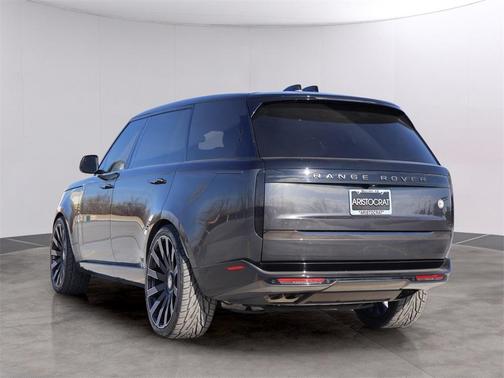 2023 Land Rover Range Rover SV