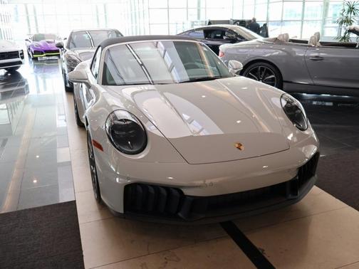 2026 Porsche 911 Targa 4 GTS