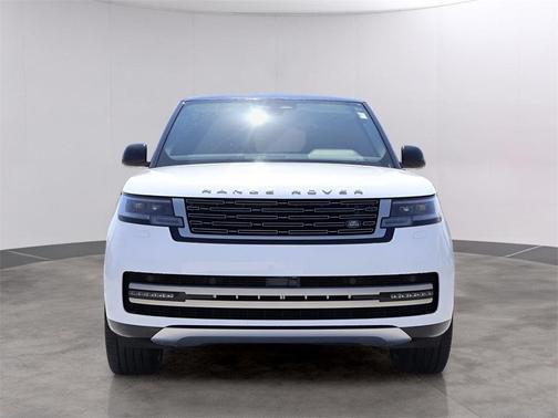 2024 Land Rover Range Rover P530 SE