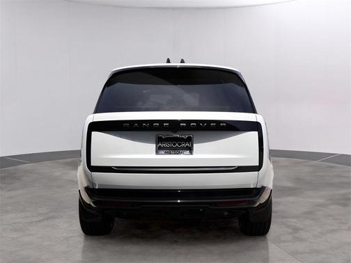 2025 Land Rover Range Rover P400 SE