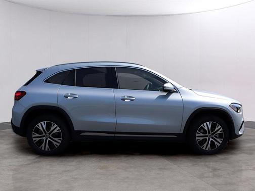 2026 Mercedes-Benz GLA 250 Base 4MATIC