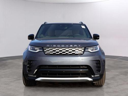 Blue Metallic 2026 Land Rover Discovery