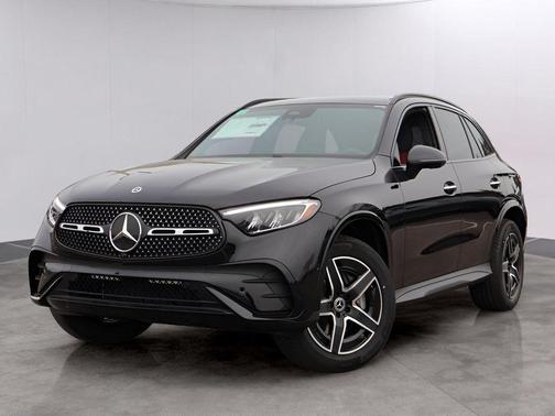 Obsidian Black Metallic 2026 Mercedes-Benz GLC 300 Base 4MATIC