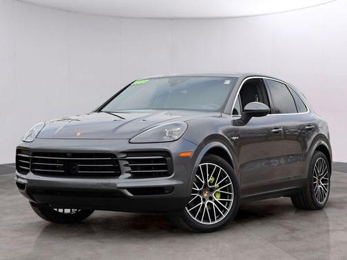 2023 Porsche Cayenne 