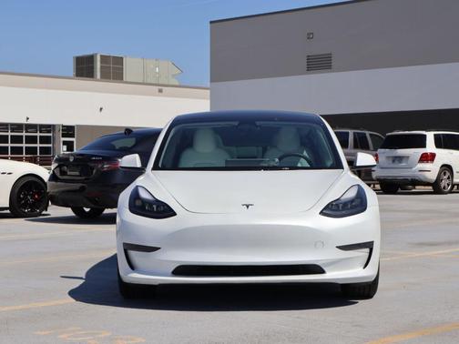 2023 Tesla Model 3 Base