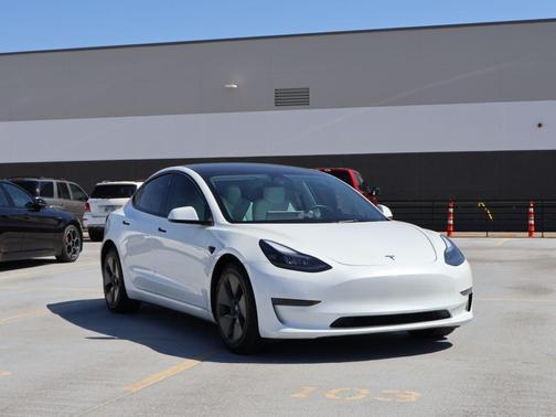 2023 Tesla Model 3 Base