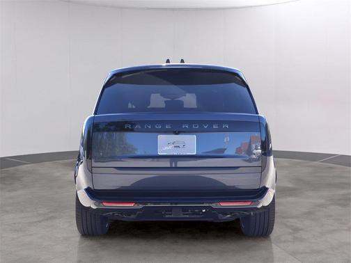 2025 Land Rover Range Rover P530 SE 7 Seat