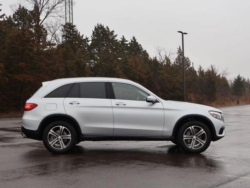 2016 Mercedes-Benz GLC-Class GLC 300 4MATIC