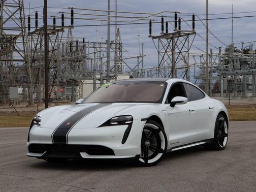 2020 Porsche Taycan Turbo