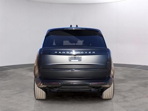 2024 Land Rover Range Rover P530 SE