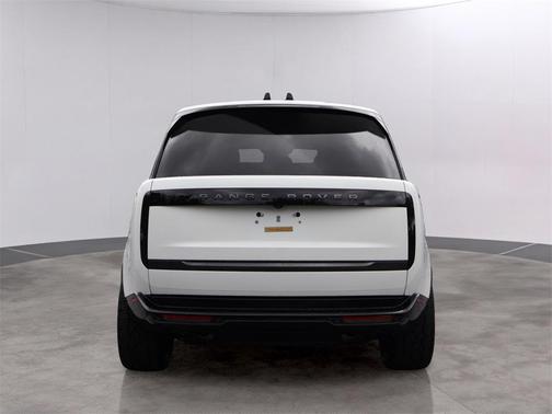 2024 Land Rover Range Rover P530 SE