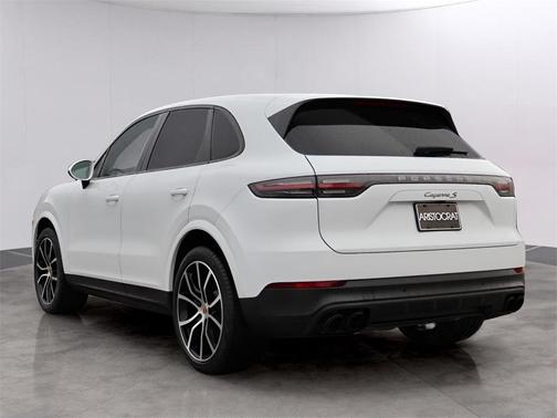 2022 Porsche Cayenne S Platinum Edition