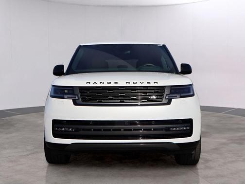 Ostuni Pearl White 2026 Land Rover Range Rover P530 SE 7 Seat