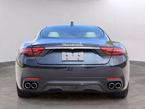 Nero 2024 Maserati GranTurismo Modena