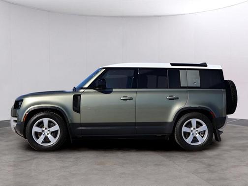 2024 Land Rover Defender P500 SE