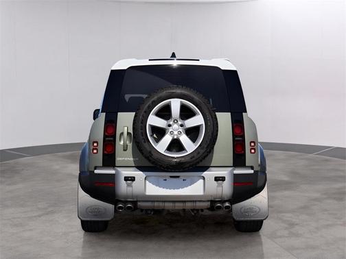 2024 Land Rover Defender P500 SE