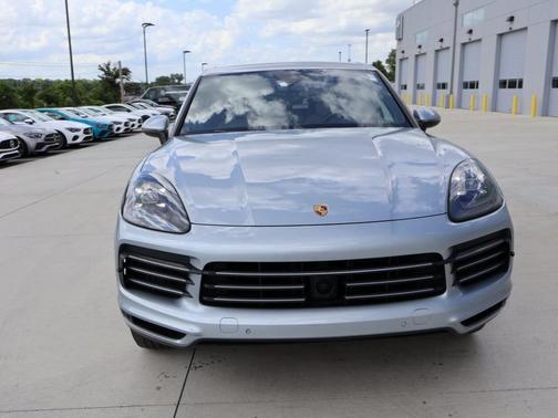 2021 Porsche Cayenne Base