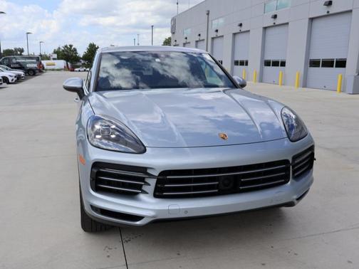 2021 Porsche Cayenne Base