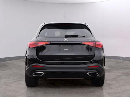 Black 2026 Mercedes-Benz GLC 300 Base 4MATIC
