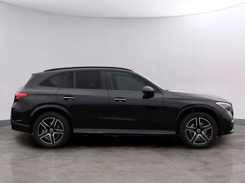 Black 2026 Mercedes-Benz GLC 300 Base 4MATIC
