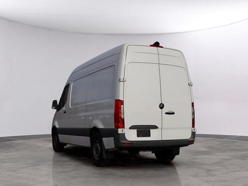 2023 Mercedes-Benz Sprinter 2500 144 WB